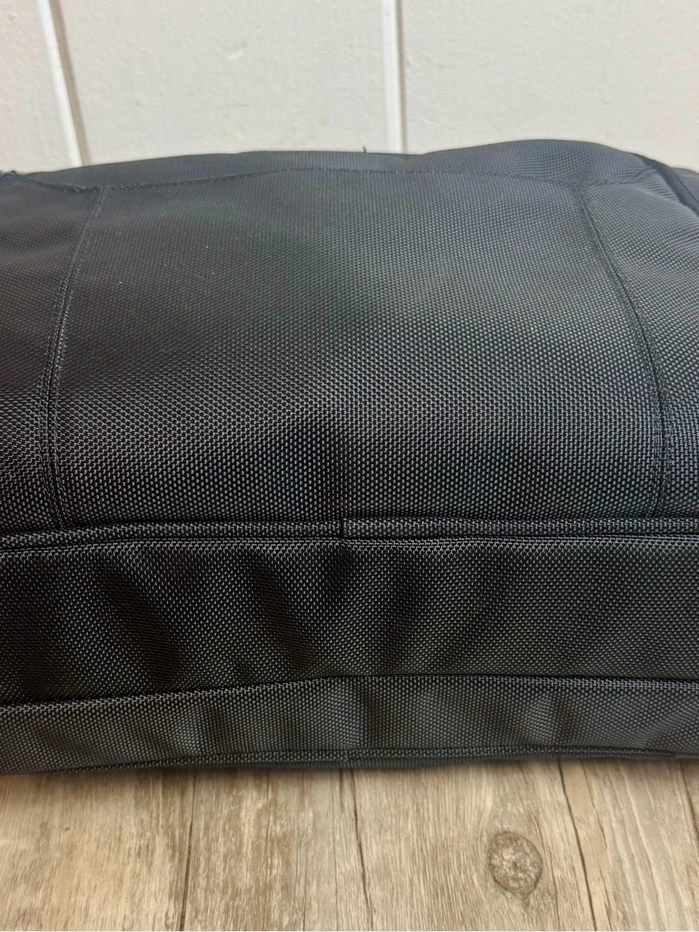 Targus Laptop Bag Briefcase Black Nylon Work Bag w Strap